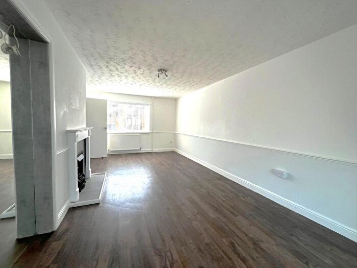 2 Bedroom Property To Rent In Nicholls Field, Harlow, CM18