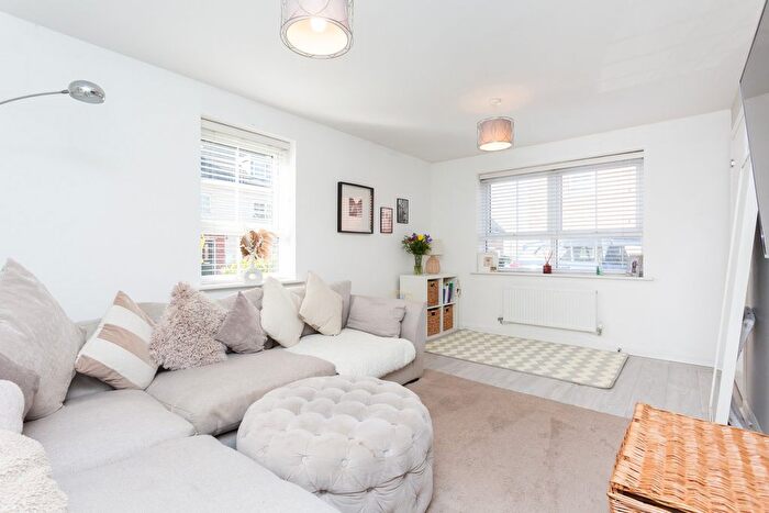 3 Bedroom Semi-detached House For Sale In Clansman Road, Fulwood, PR2