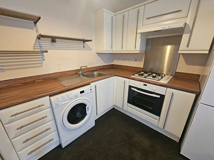 2 Bedroom Flat To Rent In Coxford Road, Southampton, SO16