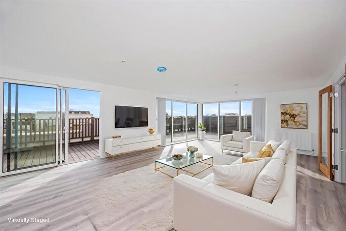 2 Bedroom Penthouse To Rent In Montague Street, Worthing, BN11