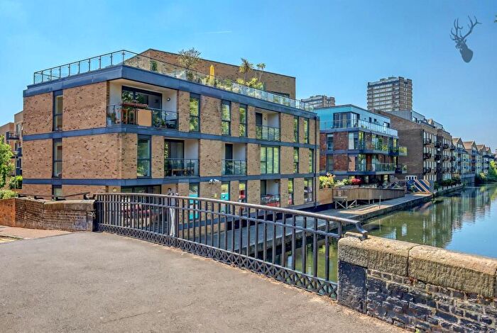 1 Bedroom Apartment For Sale In Gun Wharf, Bow, E3