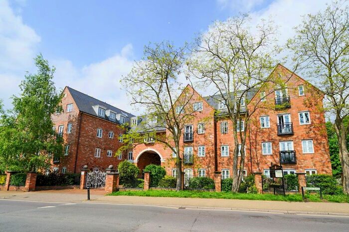 2 Bedroom Flat For Sale In Leighton Road, Leighton Buzzard, LU7