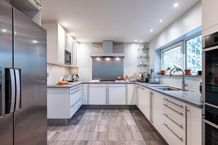 5 Bedroom Detached House For Sale In Spaniards End, Hampstead, London, NW3