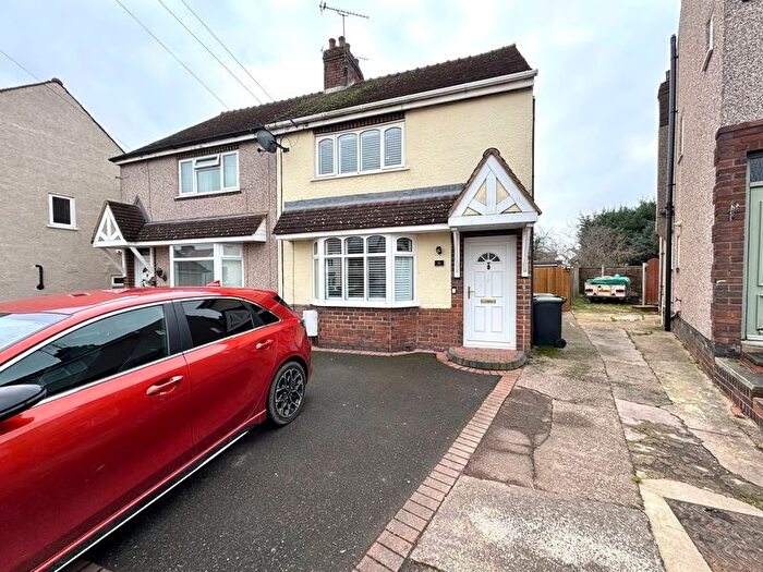 3 Bedroom Semi Detached House For Sale In Elmfield Road, Nuneaton, CV10