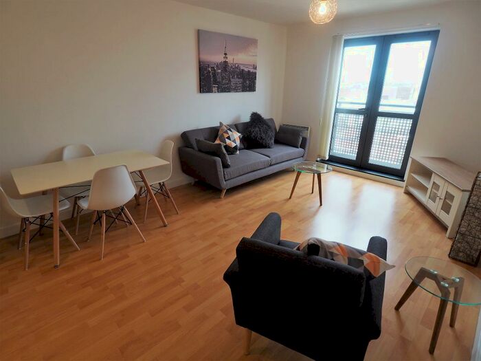 2 Bedroom Apartment To Rent In Queens Dock Avenue, Hull, HU1