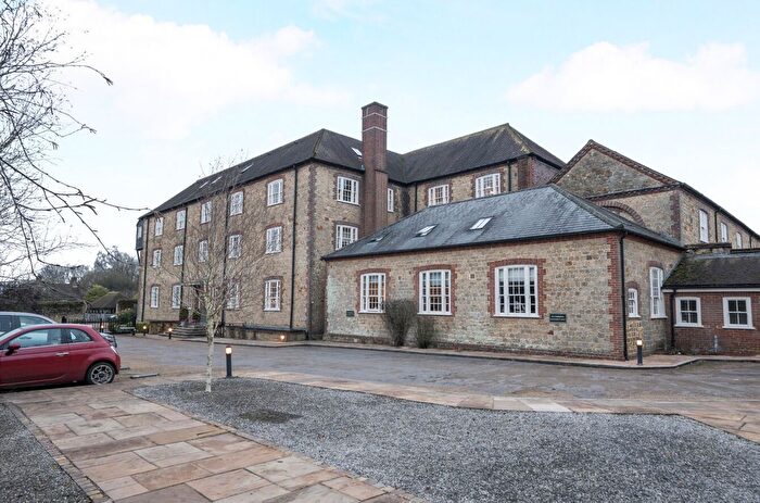 1 Bedroom Flat For Sale In Easebourne, Midhurst, West Sussex, GU29