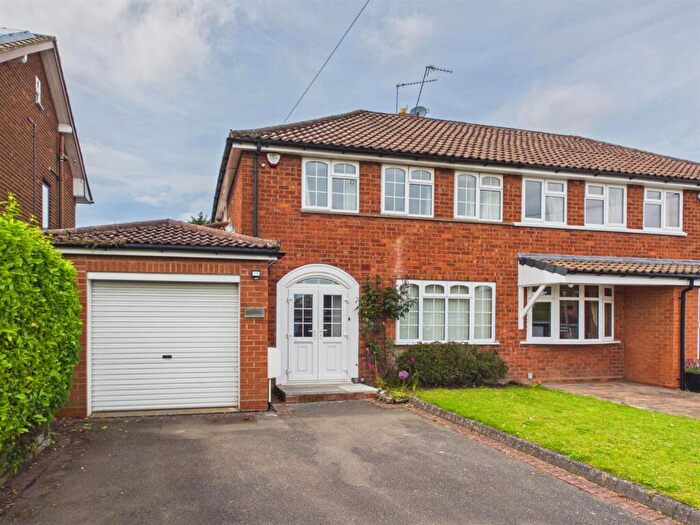 3 Bedroom Semi-Detached House For Sale In Heath Farm Road, Stourbridge, DY8