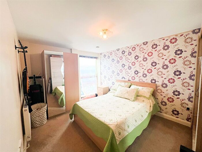 1 Bedroom Flat For Sale In London Road, Croydon, CR0