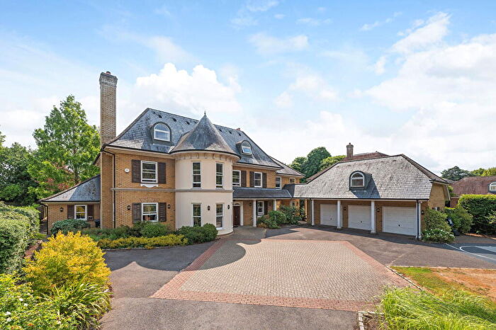 6 Bedroom Detached House To Rent In Heckets Court, Esher, KT10