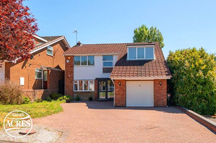 4 Bedroom Detached House For Sale In Packwood Drive, Great Barr, Birmingham, B43