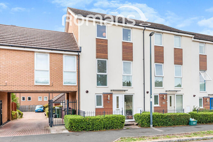 3 Bedroom House To Rent In Over Drive, Patchway, Bristol, BS34