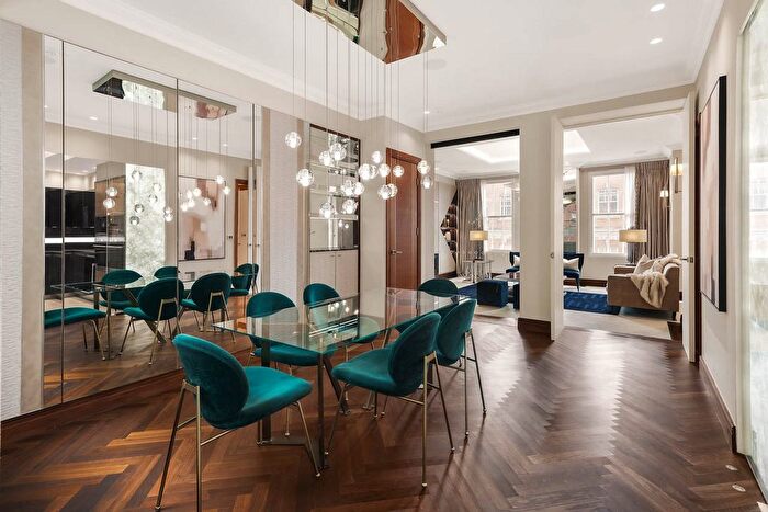 2 Bedroom Flat To Rent In Park Street, London, W1K