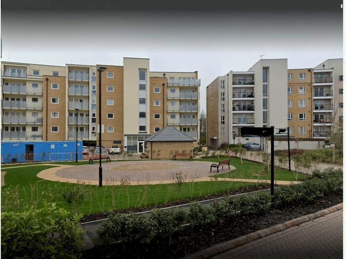 2 Bedroom Flat To Rent In Truesdales, Ickenham, Uxbridge, UB10