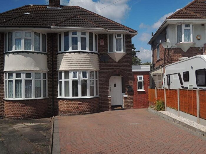 3 Bedroom Semi Detached House To Rent In Padstow Road, Birmingham, West Midlands, B24