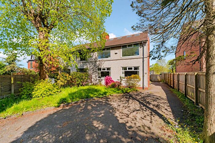 6 Bedroom Semi-Detached House For Sale In Scholes Lane, Prestwich, M25