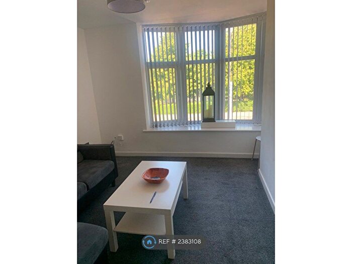 1 Bedroom Flat To Rent In Talbot Road, Stretford, Manchester, M32