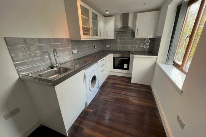 1 Bedroom Flat To Rent In Rhigos Gardens Cardiff, CF24