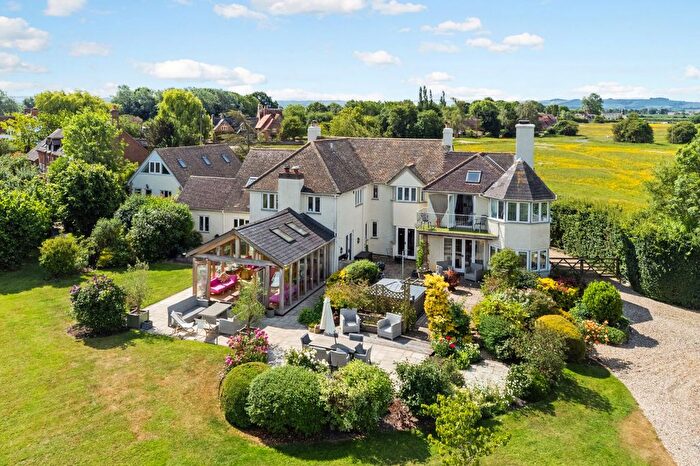 5 Bedroom Equestrian Property For Sale In Goosey, Faringdon, Oxfordshire, SN7