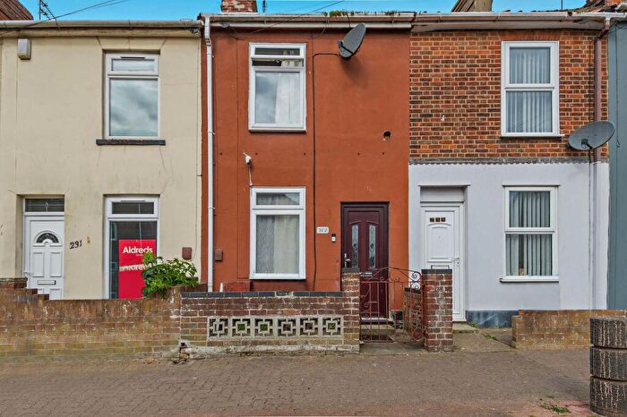 2 Bedroom Terraced House For Sale In Raglan Street, Lowestoft, NR32