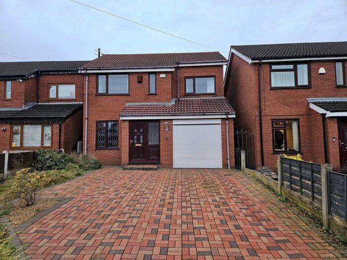 3 Bedroom Detached House To Rent In Captain Fold Road, Manchester, M38