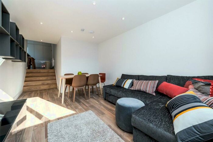 1 Bedroom Flat To Rent In Lavender Hill, Battersea, London, SW11