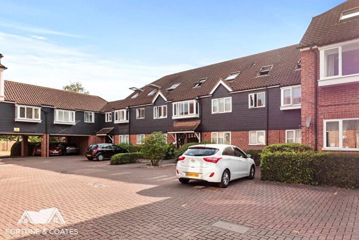 2 Bedroom Apartment For Sale In The Meadows, Sawbridgeworth, CM21