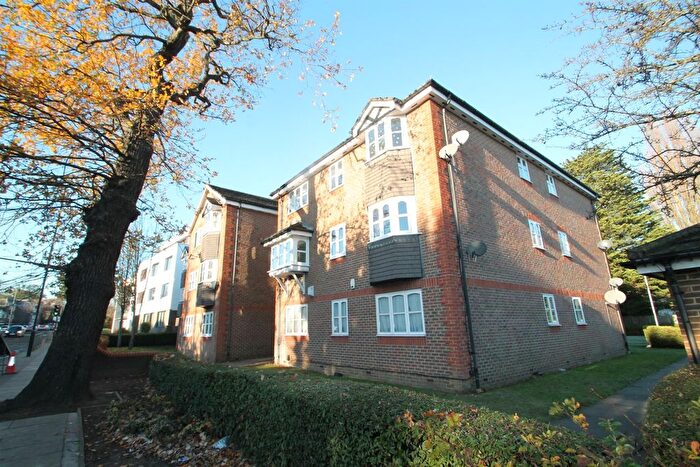 1 Bedroom Flat To Rent In Blenheim Court, Kenton Road, Harrow, HA3