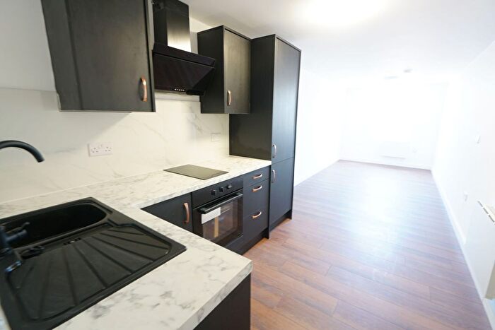 Studio To Rent In High Street, Grays, RM17