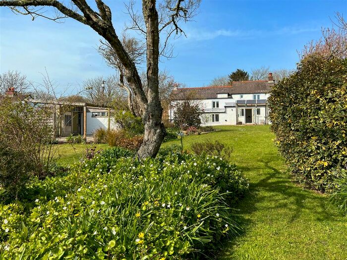 3 Bedroom Property For Sale In Ponsongath, Coverack, Helston, TR12