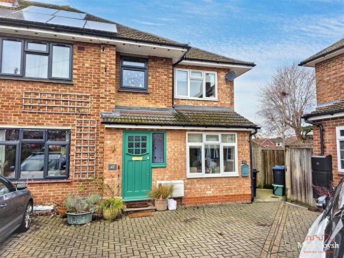 1 Bedroom House For Sale In Sole Farm Avenue, Great Bookham, Leatherhead, KT23
