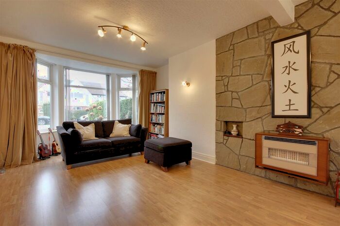 3 Bedroom Terraced House For Sale In Swanland Road, Hessle, HU13