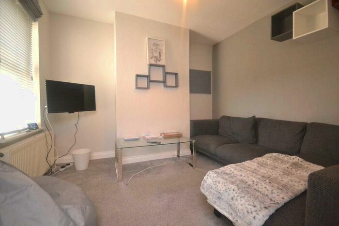 5 Bedroom Terraced House To Rent In Hatherley Road, Reading, RG1