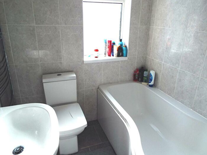 1 Bedroom House To Rent In Student - Aston Road, Portsmouth, PO4