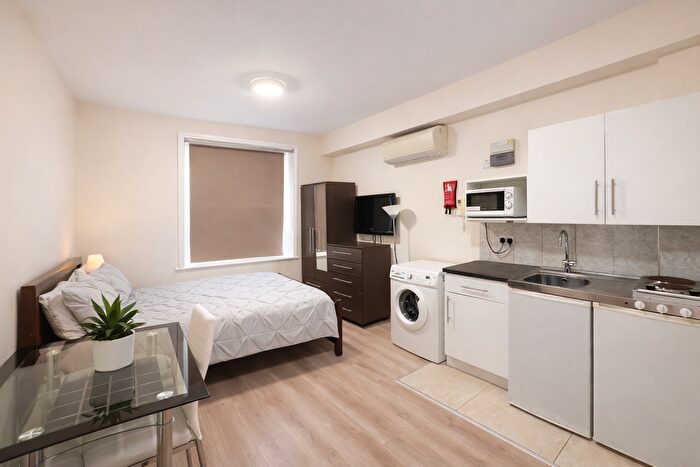 Studio To Rent In Cromwell Road, London, SW7