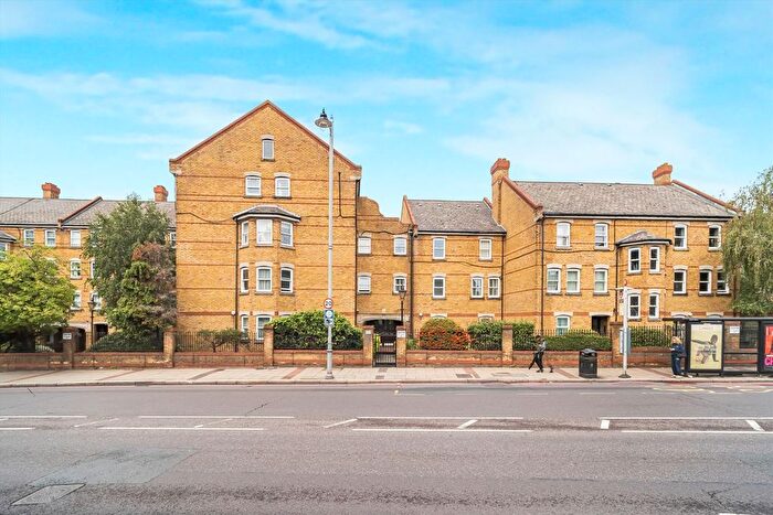 1 Bedroom Flat For Sale In East Hill, Wandsworth, SW18