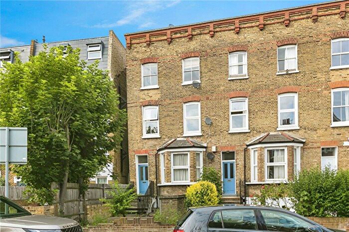 4 Bedroom Apartment To Rent In Byrne Road, London, SW12