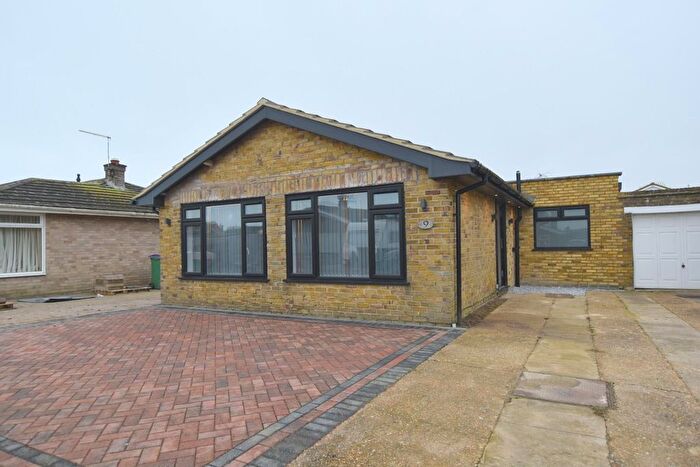 3 Bedroom Detached Bungalow For Sale In Denham Close, Dymchurch, TN29