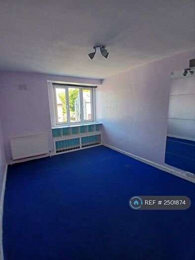 2 Bedroom Semi-Detached House To Rent In Carrick Knowe Drive, Edinburgh, EH12