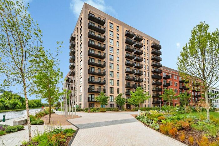 1 Bedroom Flat For Sale In Forastero House, Farine Avenue, Hayes, Hillingdon, UB3