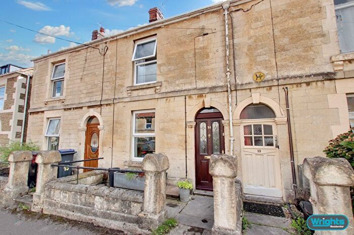 2 Bedroom Terraced House For Sale In Gladstone Road, Trowbridge, BA14