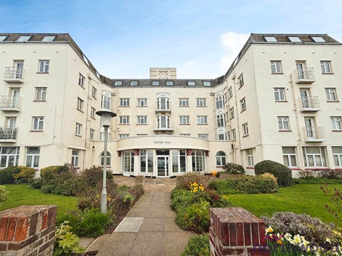 2 Bedroom Flat To Rent In Marine Parade East, Clacton-On-Sea, CO15