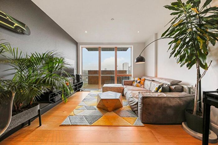 3 Bedroom Apartment For Sale In Barry Blandford Way, Hoey Court, E3