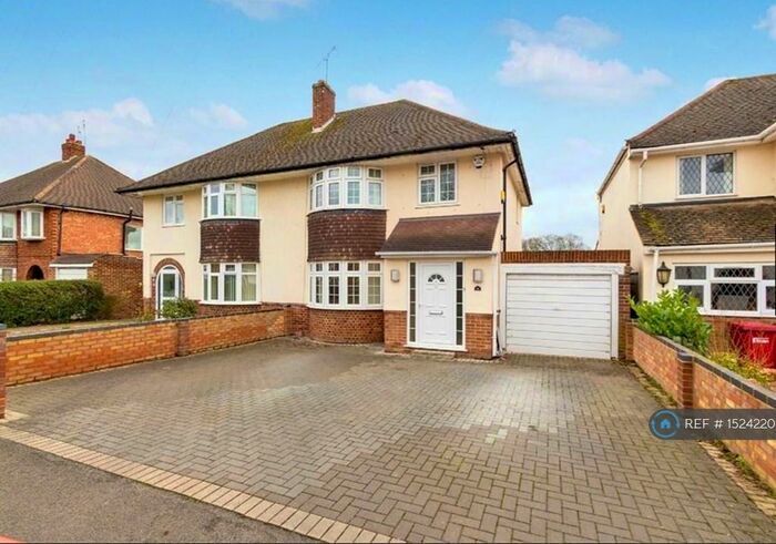 3 Bedroom Semi-Detached House To Rent In Marlborough Road, Slough, SL3