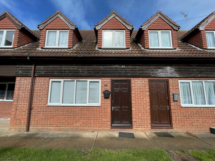 2 Bedroom House To Rent In The Crescent, Hemsby, Great Yarmouth, NR29