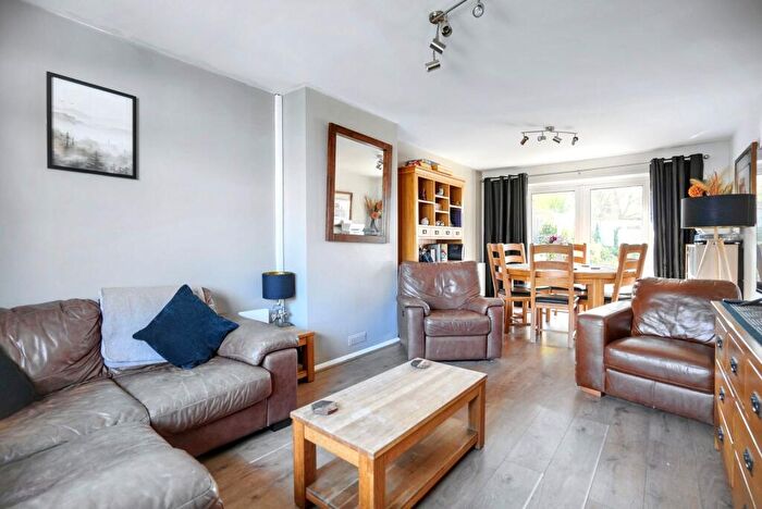 2 Bedroom Chalet For Sale In Huntington Road, Coxheath, ME17