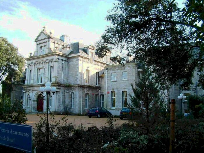 2 Bedroom Flat To Rent In Poole Road, Westbourne, Bournemouth, BH4