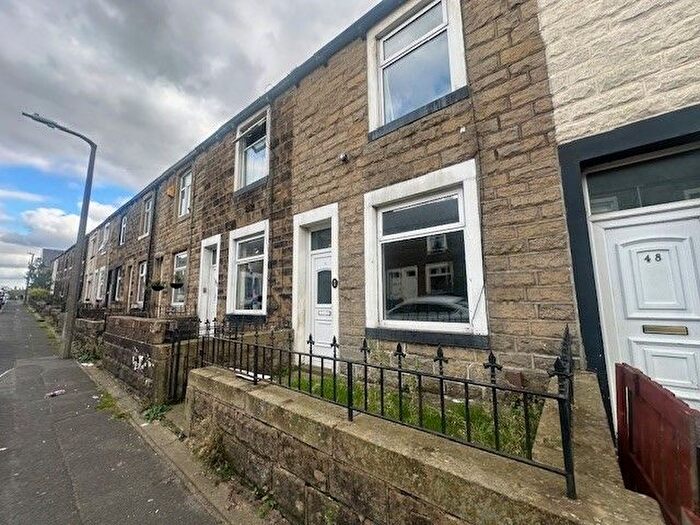 2 Bedroom Property To Rent In Oak Street, Colne, BB8