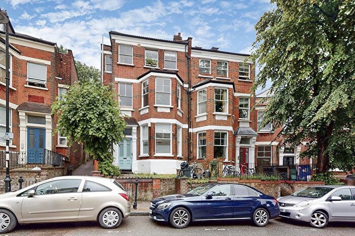 2 Bedroom Flat To Rent In Hornsey Rise Gardens, Hornsey, N19