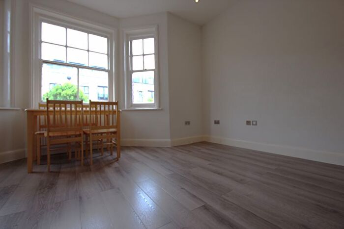 1 Bedroom Flat To Rent In Seven Sisters Road, London, N7