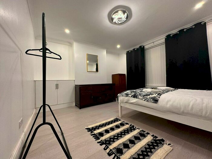 1 Bedroom Semi-Detached House To Rent In Newcastle Upon Tyne, NE12